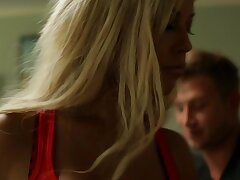 Grote titted blondie Bridgette B. een grote lul te neuken