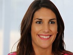 Hd CastingCouch - x-Canadian August Ames wil in de pornowereld.